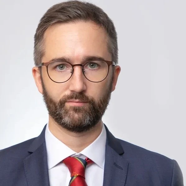 James Griffiths - (The Globe and Mail)is the Asia correspondent for The Globe and Mail. Prior to joining The Globe, James spent more than five years with CNN International, where he was a Hong Kong-based senior producer, reporting on the ground from such places as China, South Korea, Malaysia and Sri Lanka. He led CNN’s digital coverage of the 2019 Hong Kong protests and was part of a team reporting on the earliest days of the coronavirus pandemic. He is the author of two books, The Great Firewall of China: How to Build and Control an Alternative Version of the Internet, and the upcoming Speak Not: Empire, Identity, and the Politics of Language.